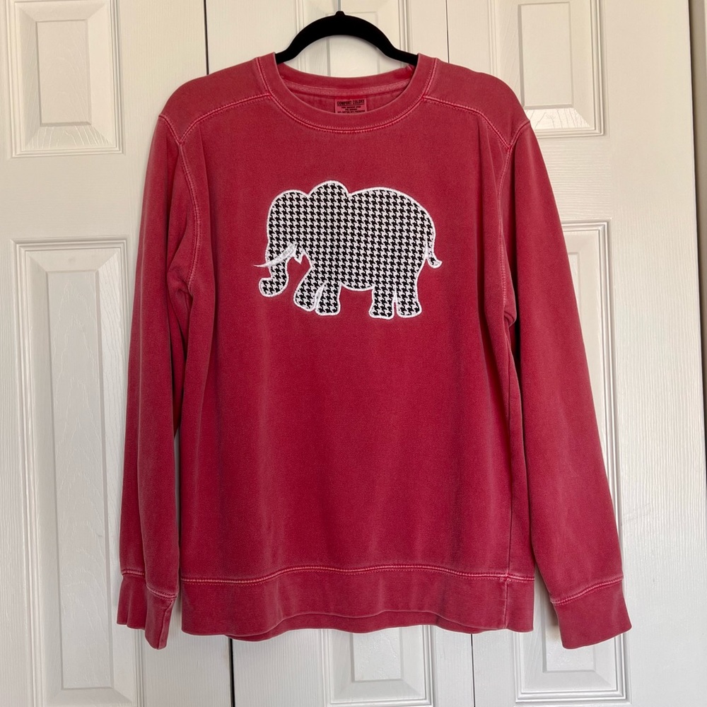 Comfort Colors Red Alabama Sweatshirt with Houndstooth Elephant Patch - S